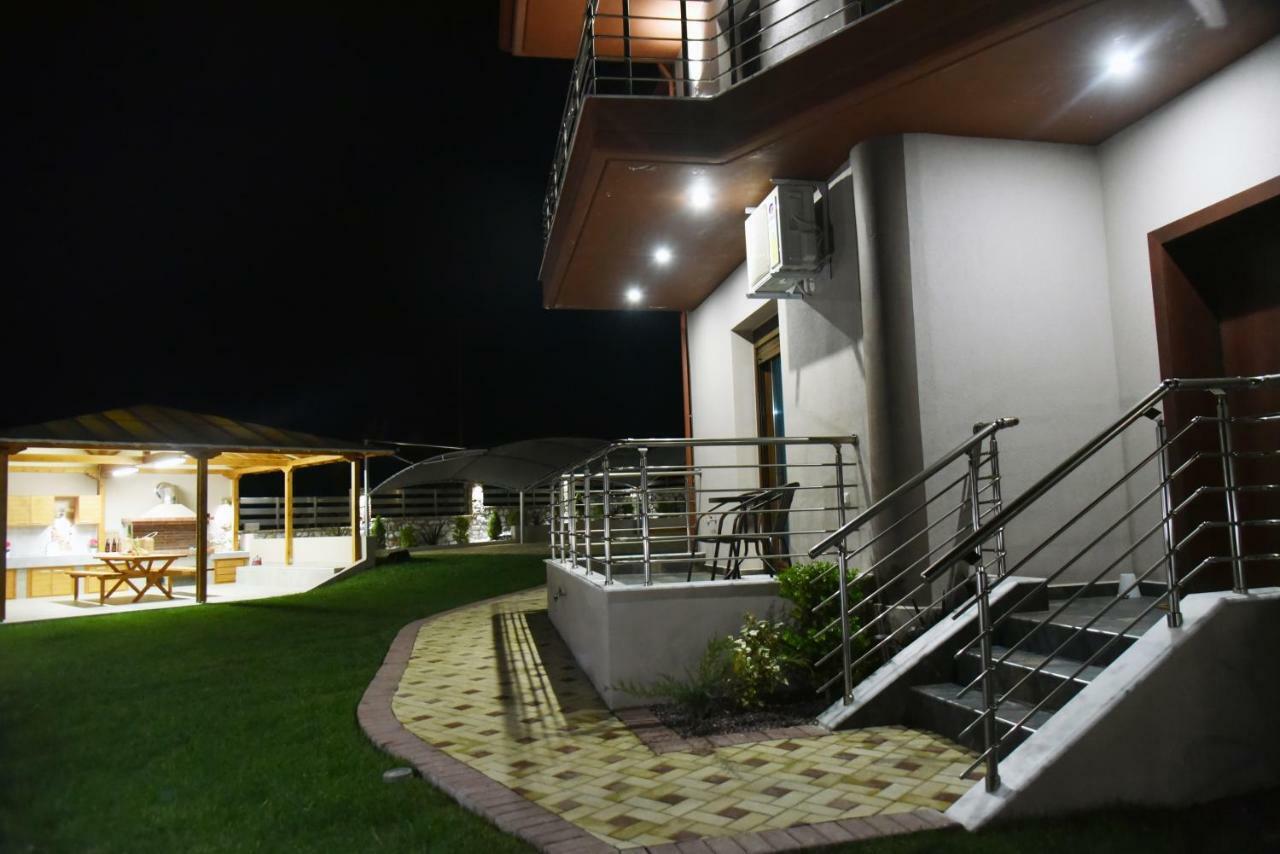 Athina Luxury Apartments 아이오스 니콜라오스 외부 사진